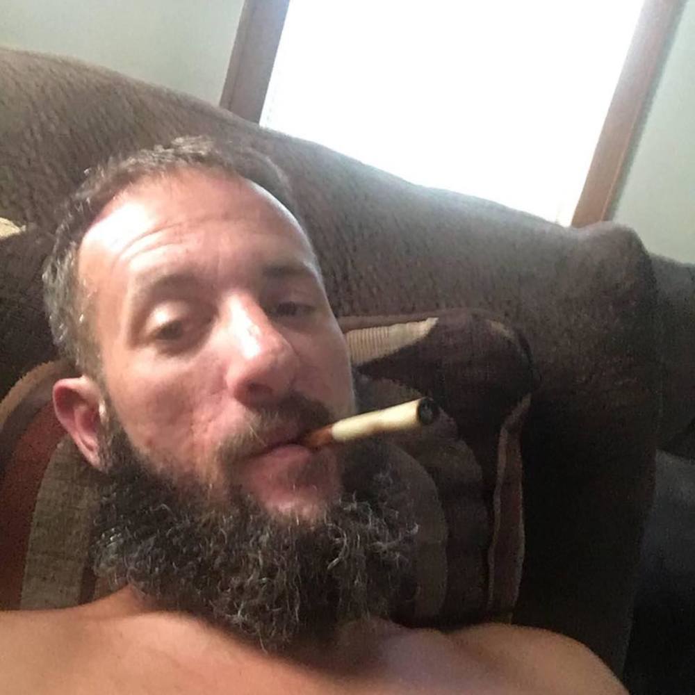 Meet your Posher, Ace